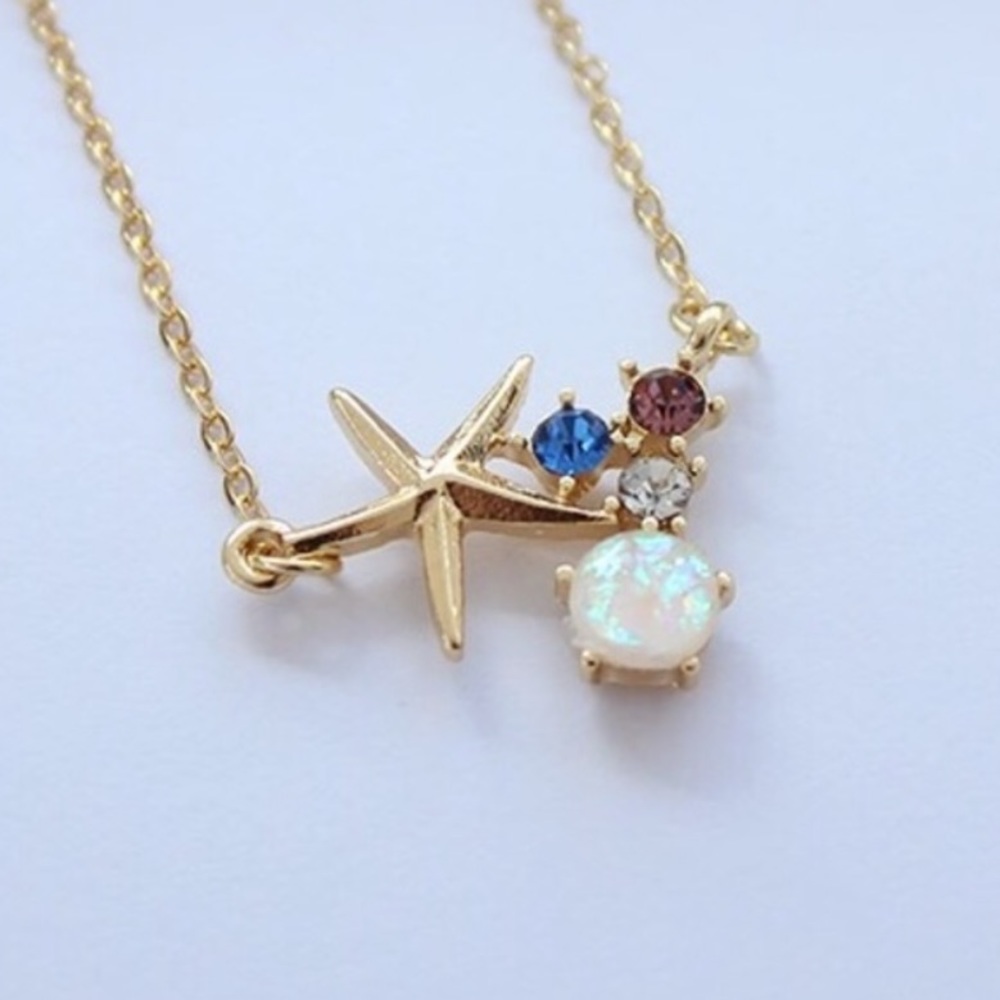 Starfish Rhinestone Necklace